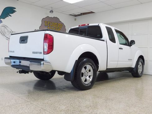Used 2010 Suzuki Equator 2WD Extended Cab image 4