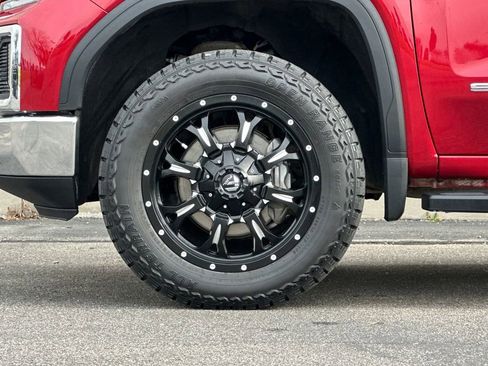 Used 2019 GMC Sierra 1500 SLT w/ SLT Premium Plus Package AWD/4WD image 26
