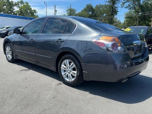 Used 2011 Nissan Altima 2.5 SL w/ 2.5SL Pkg FWD image 11