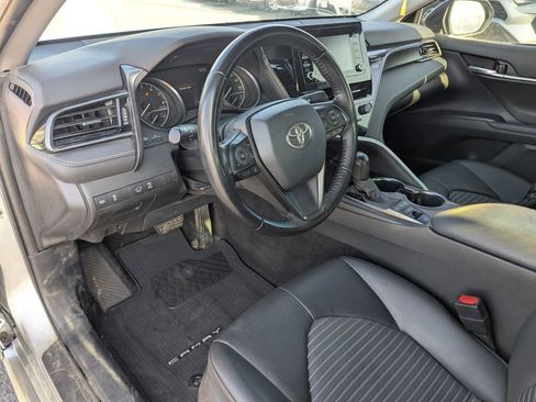 Used 2022 Toyota Camry SE w/ Carpet Mat Package (TMS) image 14