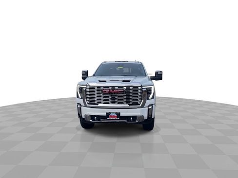 New 2026 GMC Sierra 2500 Denali w/ Denali Reserve Package image 3