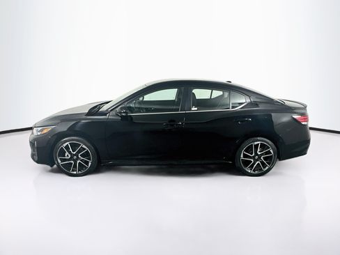 Used 2025 Nissan Sentra SR FWD image 4