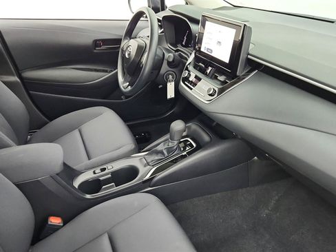 Used 2026 Toyota Corolla LE FWD image 40