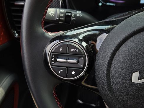 Certified 2023 Kia Soul GT-Line w/ GT-Line Technology Package FWD image 23