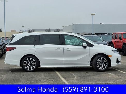 New 2026 Honda Odyssey Elite image 3