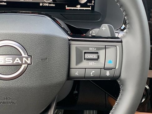 New 2026 Nissan Pathfinder Platinum FWD image 9