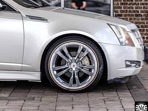 Used 2011 Cadillac CTS Performance image 10