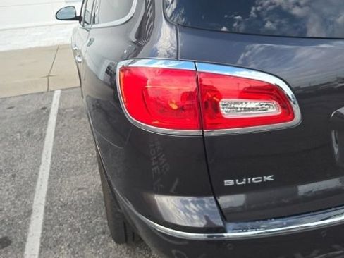 Used 2015 Buick Enclave Leather FWD image 10