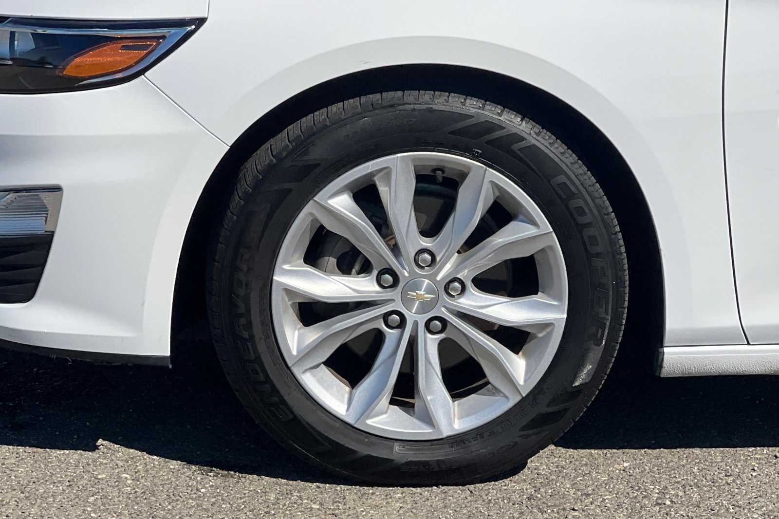 Used 2023 Chevrolet Malibu LT FWD image 11