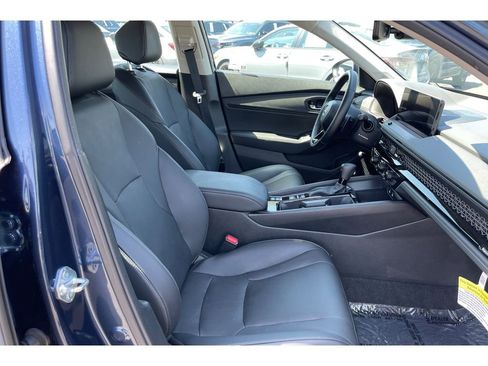 Certified 2025 Honda Accord EX-L image 18