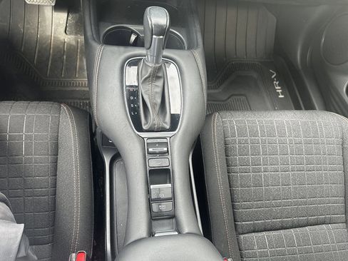 Used 2024 Honda HR-V Sport image 17