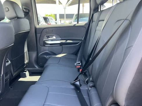 New 2026 Mercedes-Benz GLB 250 4MATIC image 17