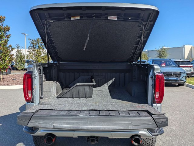 Used 2024 GMC Sierra 1500 AT4 w/ Technology Package AWD/4WD image 13