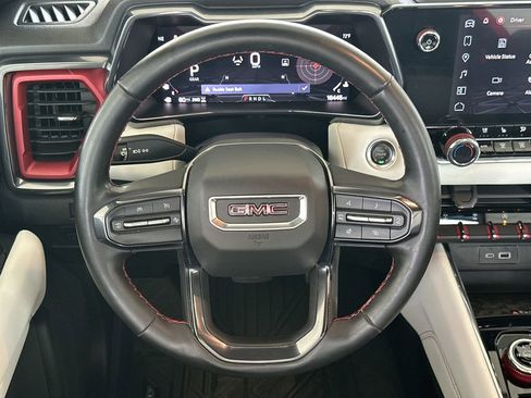 Used 2024 GMC Canyon AT4X image 17