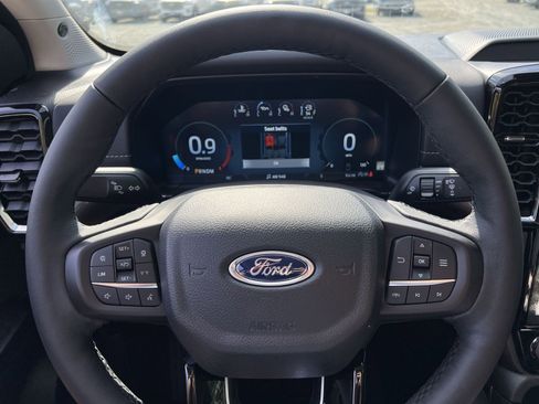 New 2025 Ford Ranger Lariat w/ FX4 Off-Road Package image 16