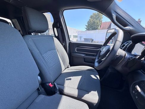 Used 2025 RAM 2500 Big Horn AWD/4WD image 20