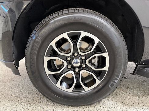 Used 2024 Ford Expedition Max XLT RWD image 9