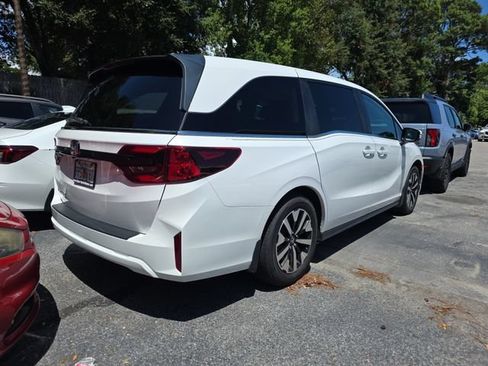 Used 2026 Honda Odyssey EX-L image 5