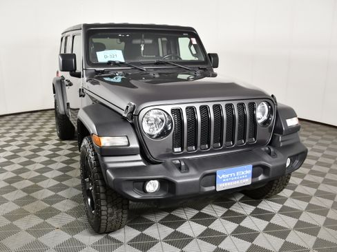 Used 2021 Jeep Wrangler Unlimited Sport AWD/4WD image 3