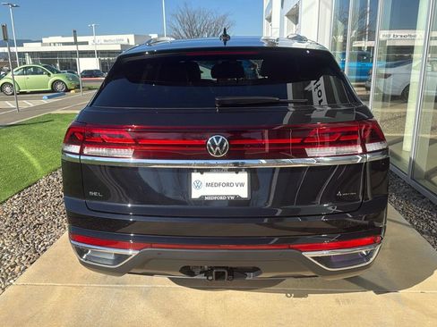 New 2025 Volkswagen Atlas Cross Sport SEL image 5