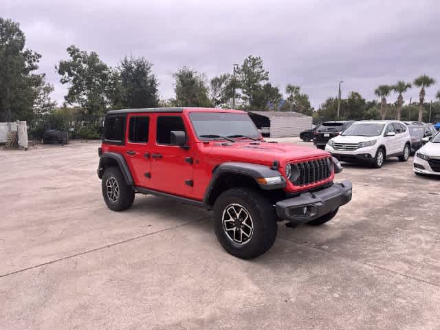 Used 2024 Jeep Wrangler Unlimited Rubicon AWD/4WD image 16