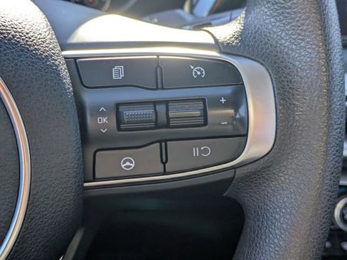 Used 2022 Kia K5 LXS image 25