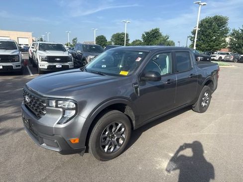 Used 2025 Ford Maverick XLT w/ Equipment Group 302A AWD/4WD image 3