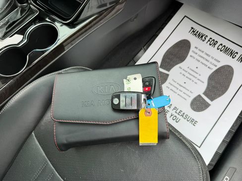 Used 2015 Kia Sorento SX image 75