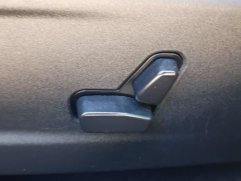 Used 2023 Chrysler 300 S RWD image 21