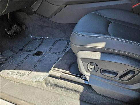 New 2025 Audi Q8 Premium Plus image 4