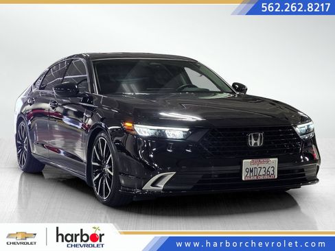 Used 2024 Honda Accord Touring image 1