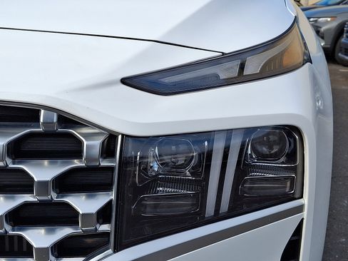 Certified 2023 Hyundai Santa Fe Limited image 9