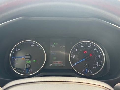 Used 2019 Toyota RAV4 LE w/ Carpet Mat Package AWD/4WD image 22