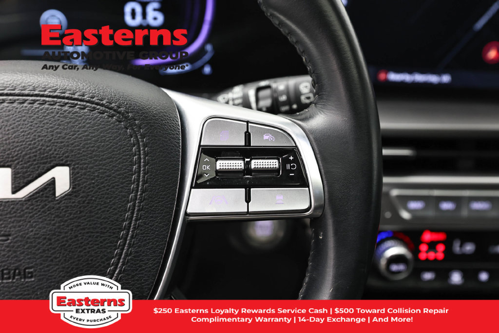 Used 2025 Kia Telluride S FWD image 17