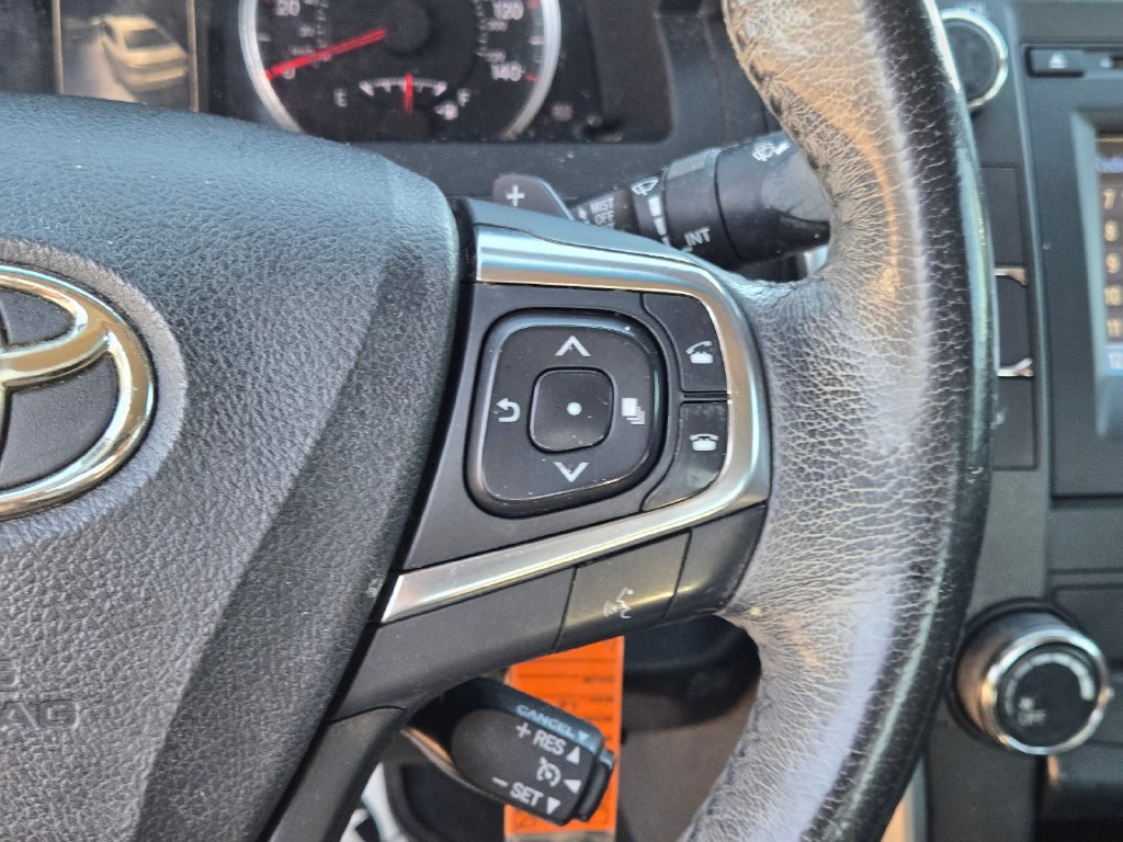 Used 2017 Toyota Camry SE FWD image 21