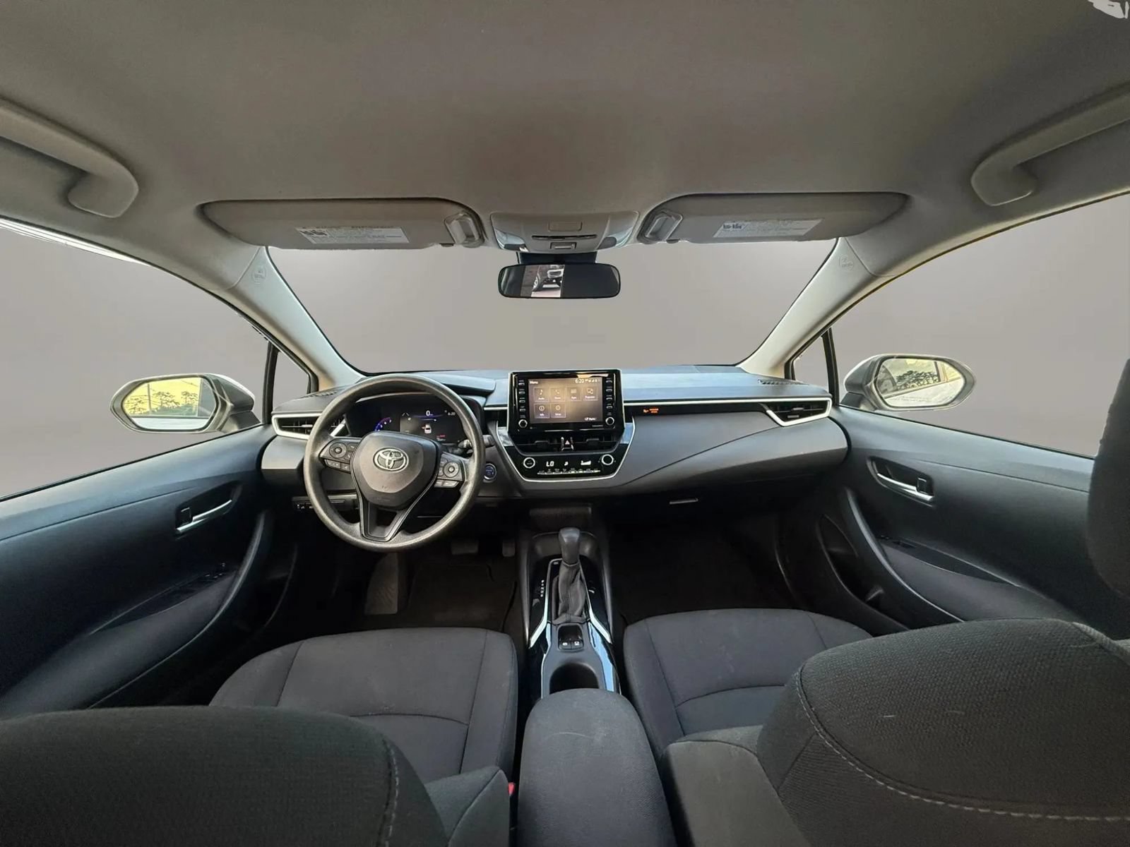 Used 2021 Toyota Corolla LE FWD image 34