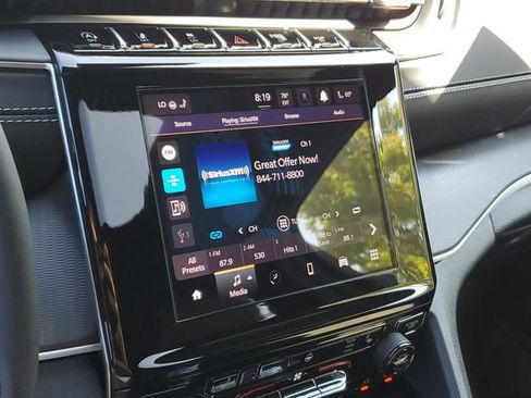 New 2025 Jeep Grand Cherokee L Altitude image 9