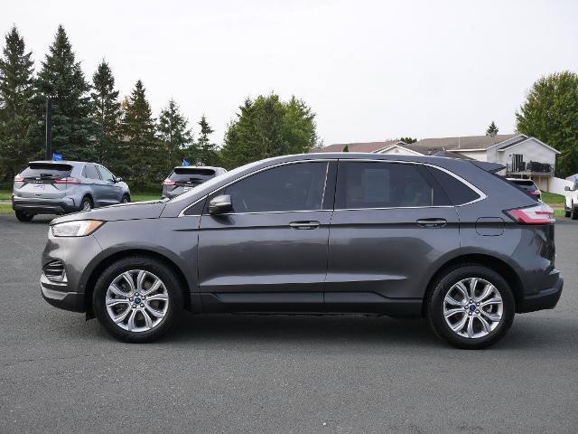 Certified 2019 Ford Edge Titanium w/ Equipment Group 301A AWD/4WD image 2