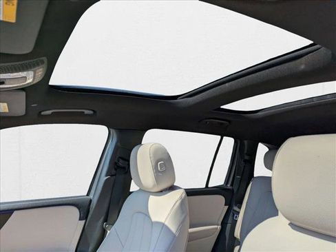 New 2026 Mercedes-Benz GLB 250 4MATIC image 14