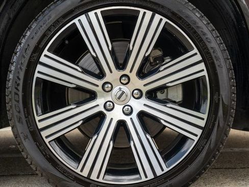Used 2024 Volvo XC90 T8 Plus w/ Protection Package Premier AWD/4WD image 57