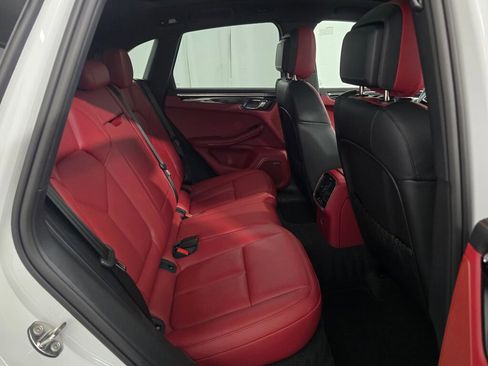 New 2026 Porsche Macan AWD/4WD image 25