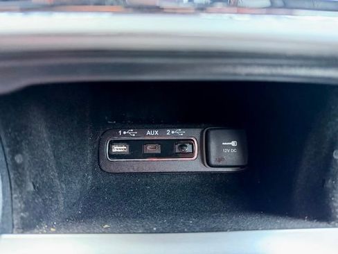 Used 2018 Jeep Grand Cherokee Altitude AWD/4WD image 35