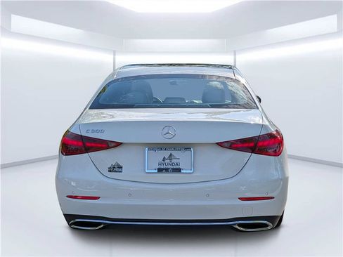 Used 2023 Mercedes-Benz C 300 Sedan image 4