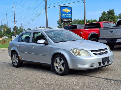 Used 2010 Chevrolet Cobalt LT w/ My Link Package FWD image 3