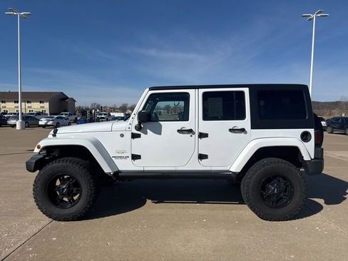 Used 2015 Jeep Wrangler Unlimited Sahara w/ Max Tow Package image 6