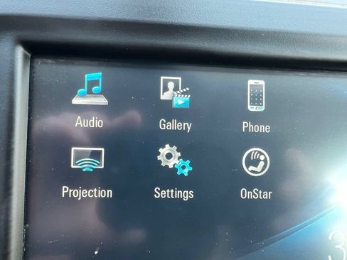 Used 2018 Chevrolet Equinox LT FWD image 29