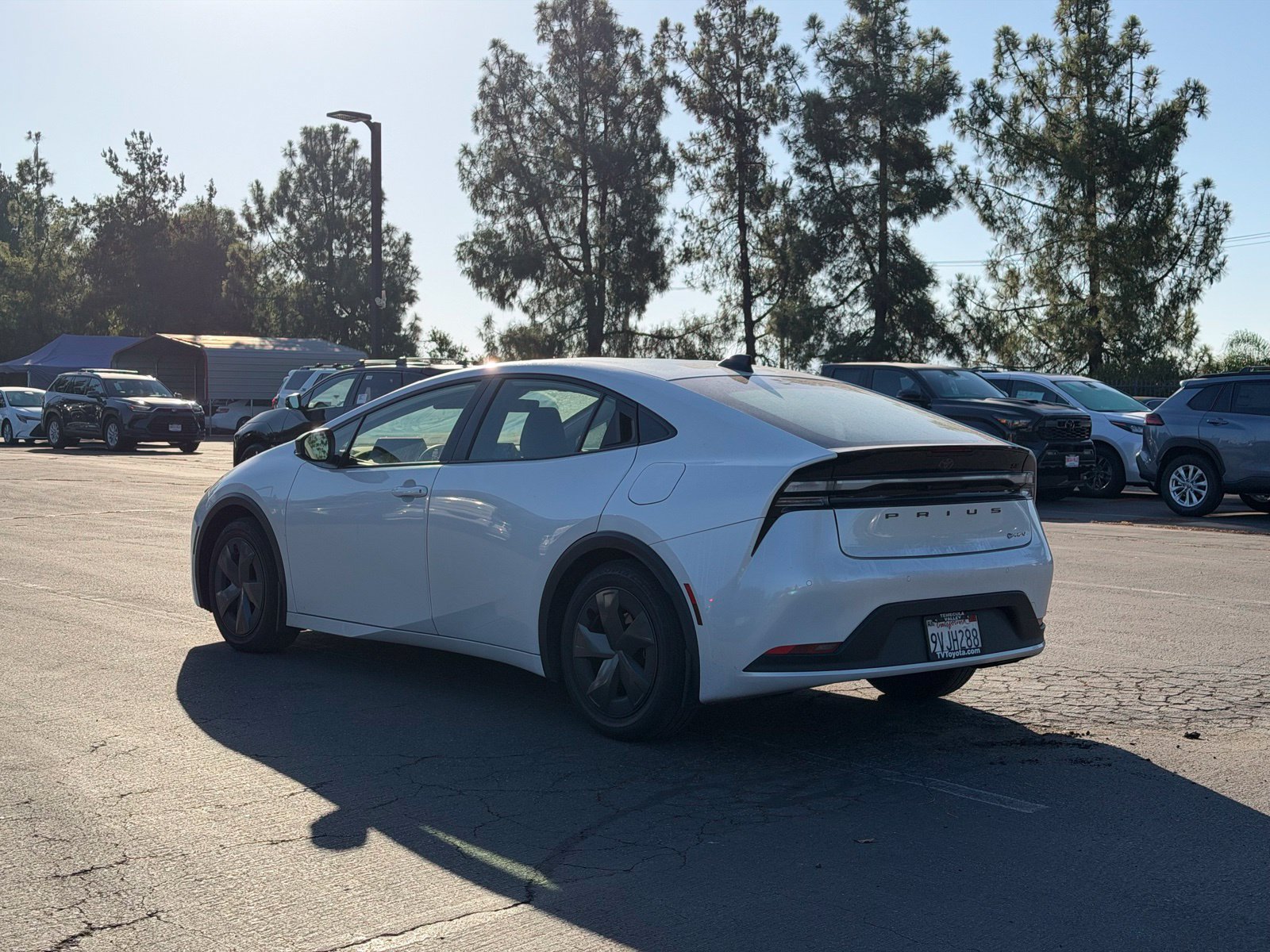 Used 2026 Toyota Prius Plug-In Hybrid FWD image 3