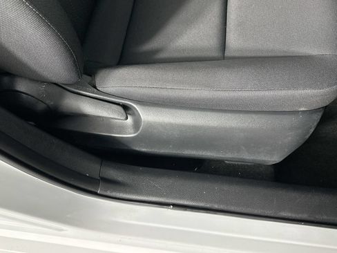 Used 2023 Toyota Corolla LE FWD image 21