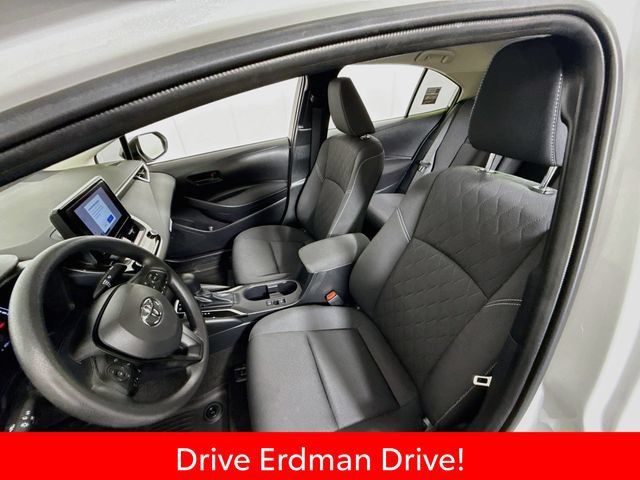 Certified 2026 Toyota Corolla LE w/ LE Premium Package FWD image 5