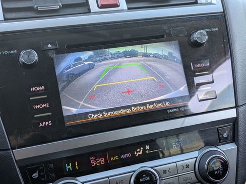 Used 2016 Subaru Outback 2.5i Limited image 24